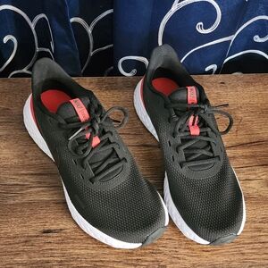 Nike Revolution Sneakers Women's Size 11